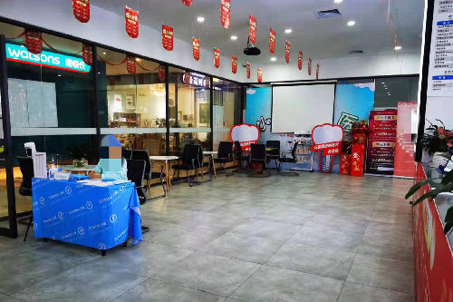 湛江兴华口腔大厅环境图