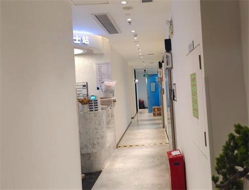 深圳曹孟君整形过道区