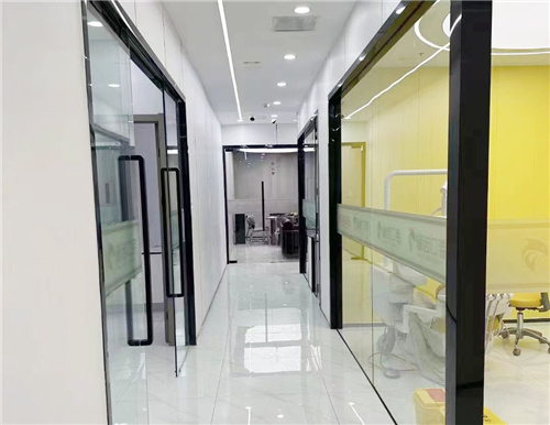 廊坊霸州鲨齿口腔走廊