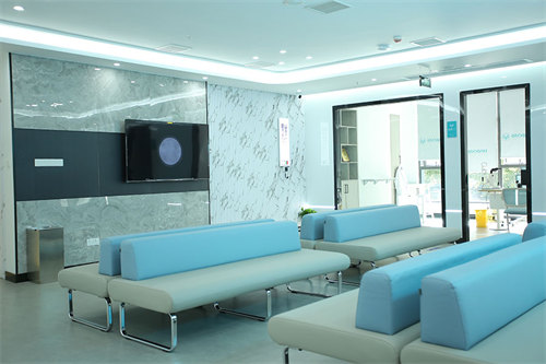 长沙睛点眼科等候区 长沙睛点眼科等候区