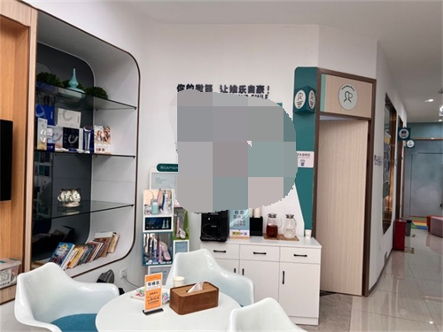 泉州维乐口腔门诊部休息区