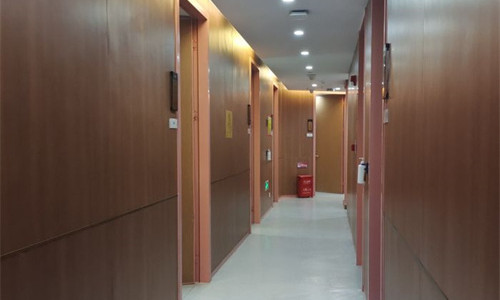 深圳艺星医疗美容走廊图