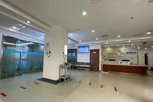 北京华厦民众眼科内部大厅环境 北京华厦民众眼科内部大厅环境