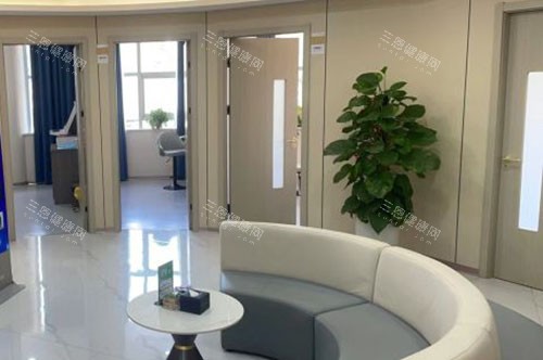 江苏百年植发百年植发大厅休息区
