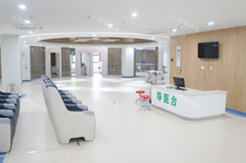 合肥东南眼科医院候诊区