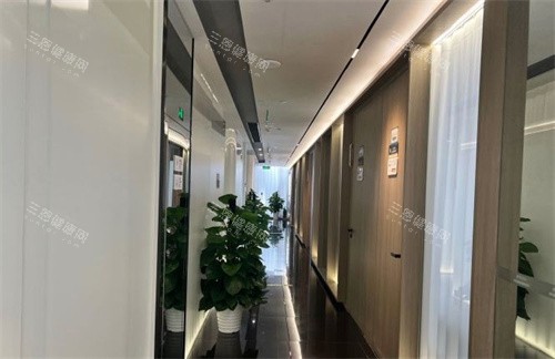 南京金陵皮肤研究院走廊
