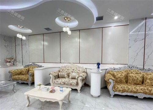 赤峰叶子医疗美容大厅环境图