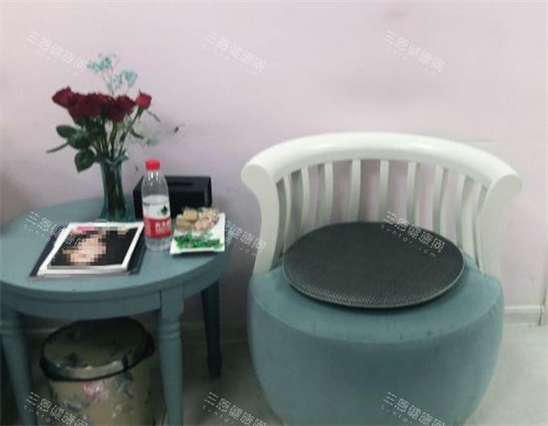 泰安韩美整形等候区图片