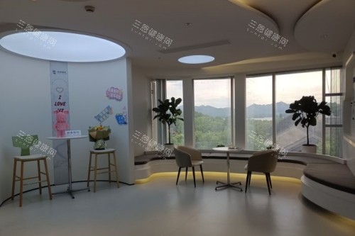 张家口朝聚眼科医院休息室