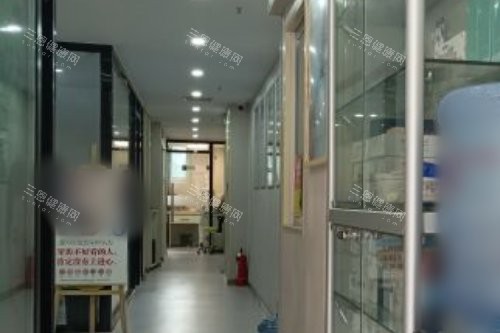 青岛市南可雅口腔诊所走廊