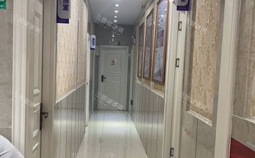 大理伊美东方丽人医疗美容走廊环境实拍图