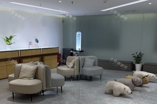 北京美和眼科候诊区