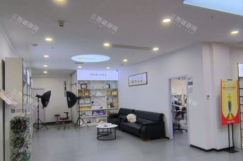 泉州牙博士口腔候诊区