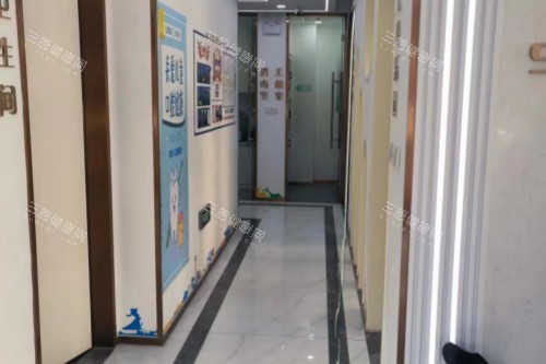 济南守峰口腔章丘店走廊
