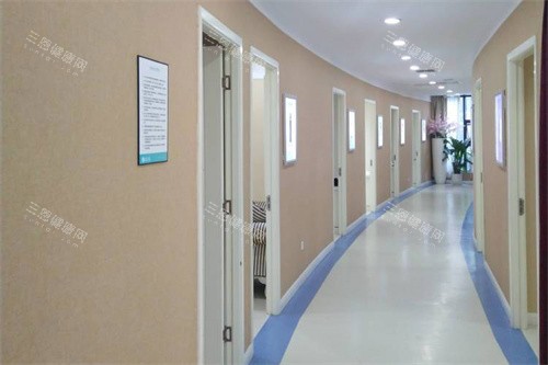 重庆紫城整形医院走廊环境