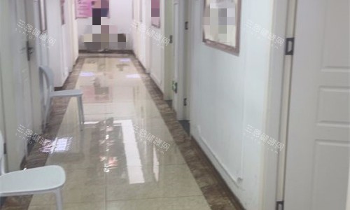 东莞壹加壹整形走廊图