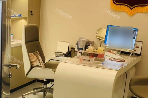 天津中幸口腔面诊区