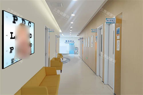 南通江河泽明眼科医院诊室走廊环境图