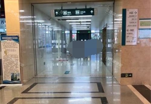 郑州中医药大学**附属医院走廊环境