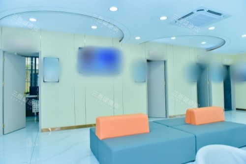 爱尔眼科近视治疗中心休息区
