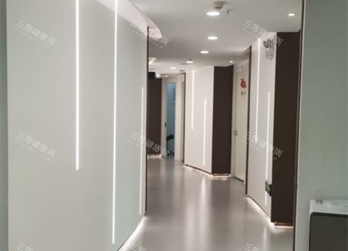 贵阳利美康医美整形内部过道环境示意图
