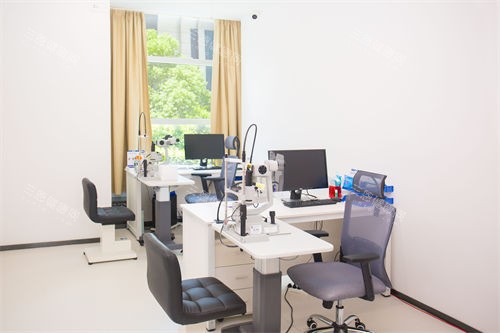 广州视百年眼科门诊医生室 广州视百年眼科门诊医生室