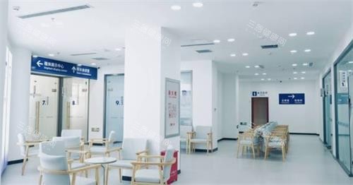 赤峰团圆口腔等待区