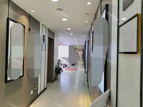 长沙中诺口腔医院走廊环境图