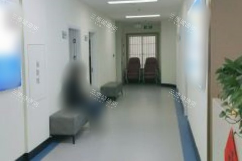 南京东南眼科医院走廊