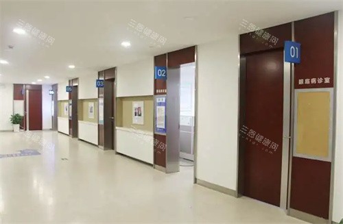 无锡新视界眼科医院走廊环境
