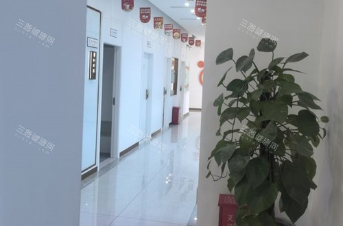绵阳医博口腔内部过道环境