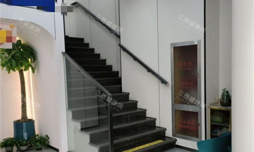 天津北一口腔楼梯图
