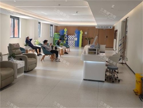 深北爱尔眼科医院大厅 深北爱尔眼科医院大厅