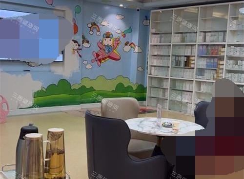昆明柏德口腔儿童治疗休息区