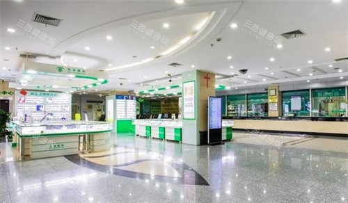南京东南眼科医院地址在哪？在苜蓿园大街36号，做晶体/近视矫正可直接预约！