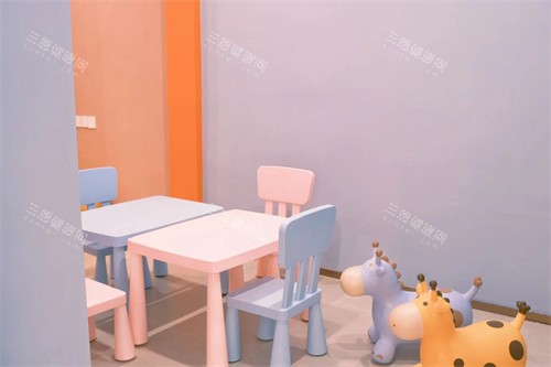 昆山云舒口腔儿童游乐区