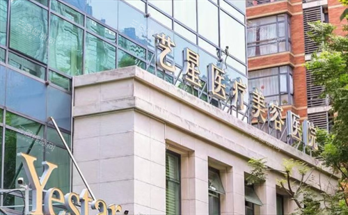 上海彭才学做假体隆胸结果好不好？真实术例+价格参考，内窥镜低创技术优势解析！