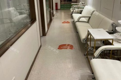 福州登特口腔候诊区域