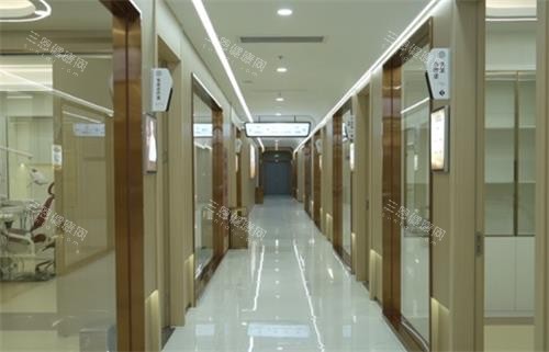 泰州北极星口腔过道