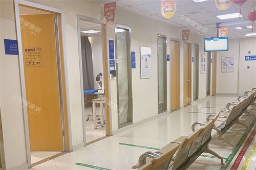 上饶爱尔眼科医院诊区
