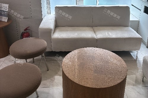 韩国faceline整形医院休息区