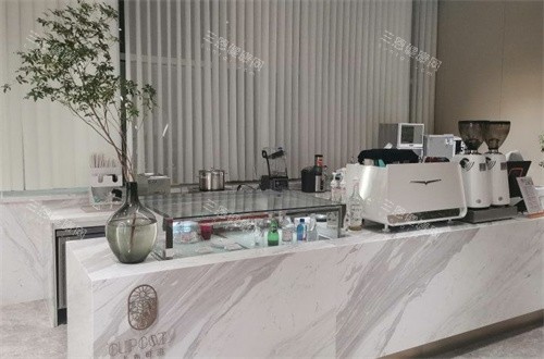 杭州艺星李俊霞打玻尿酸怎么样？是一位实力出众的微整形医生！有多年临床经验、网友评价高~