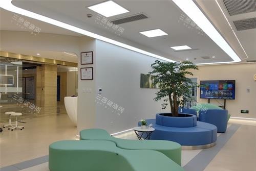 上海柠盟眼科休息区环境