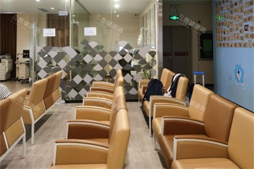 深圳新安希玛林顺潮眼科医院休息区