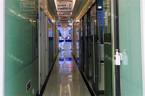 南昌摩尔真桥口腔走廊环境