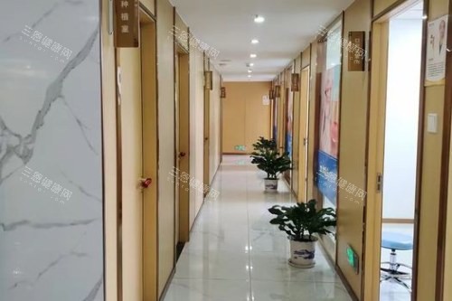 吉安仁心口腔医院走廊