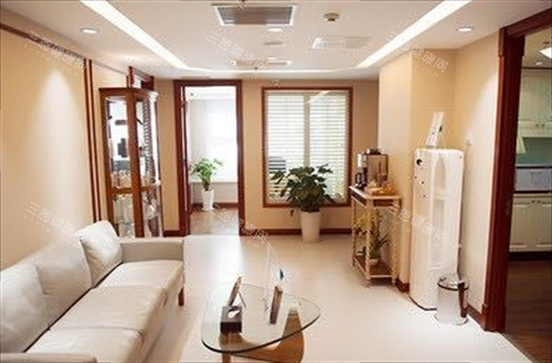 上海松丰口腔悦康店休息区