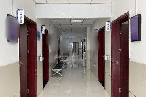 郑州视光眼科华厦眼科2025价格表：全飞秒18000元，ICL带散光33800元，smart全激光15000元起！