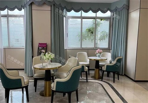 茂名华美美容医院等候区