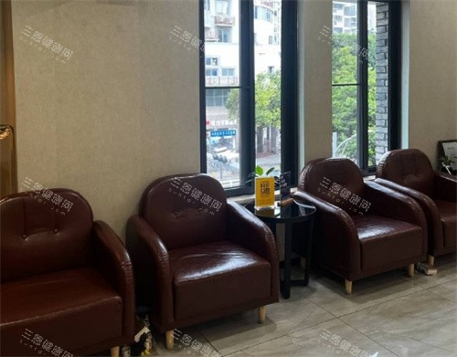 福州科尔口腔等待区